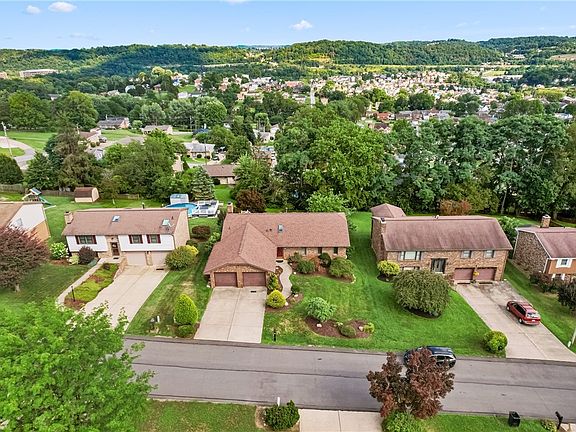 2nd image of 214 Joseph Dr