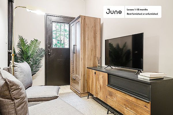 1st image of 443 W 48th St APT 1E
