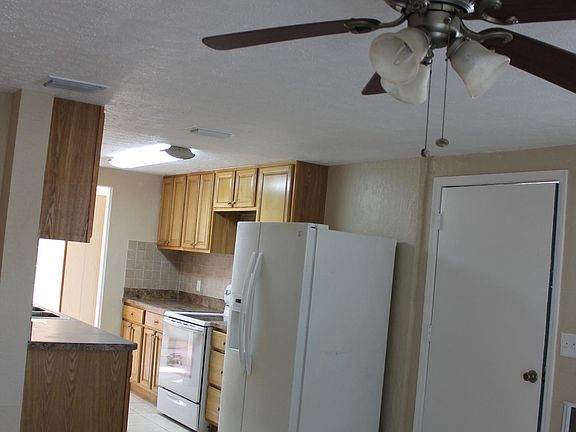2nd image of 1128 Charlotte Ave