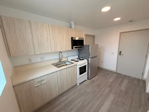 2403 Clyde Ave Photo 1
