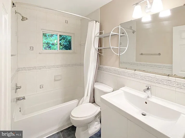 6325 Tone Ct — Photo 9