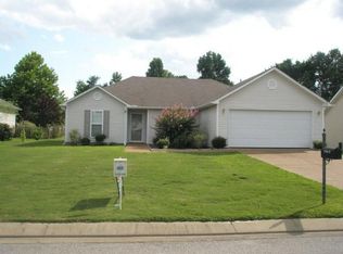 72 Rooker Dr, Jackson, TN 38305