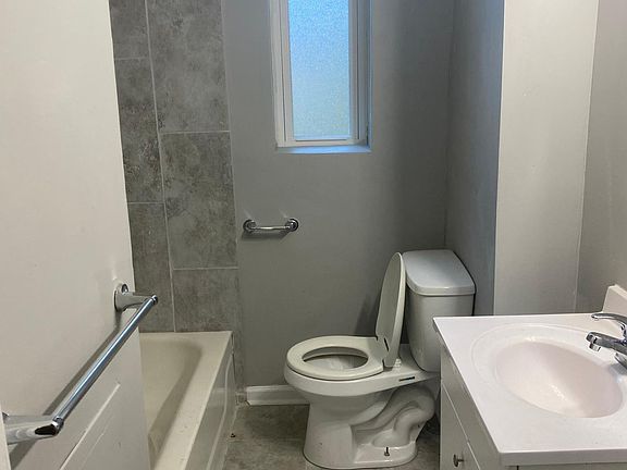 3rd image of 8444 S Buffalo Ave #1