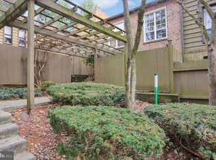 179 Oakmont Ct, Reading, PA 19607