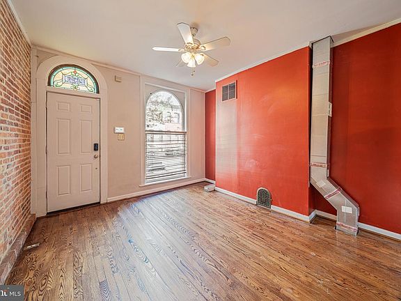 4th image of 1432 S Charles St