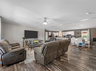 222 Kennedy Ln, Eddy, TX 76524