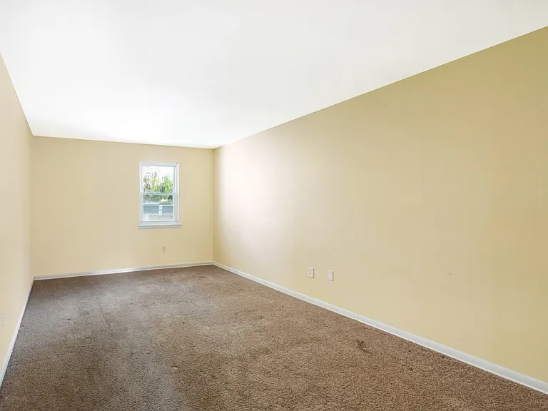 330 Hermitage St #2 — Photo 13
