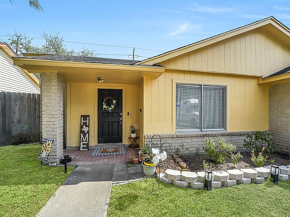 2nd image of 23819 Silversmith Ln