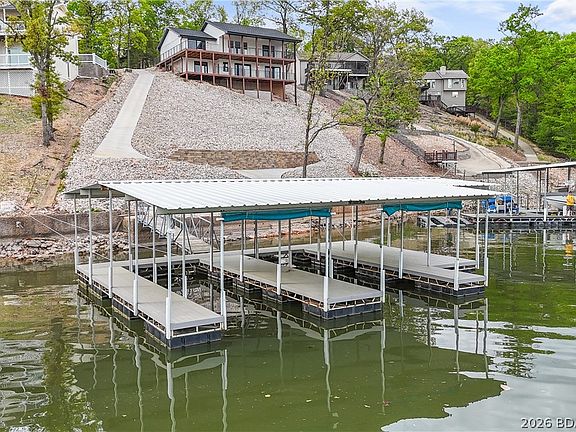 5th image of 4452 Hamrock Ln