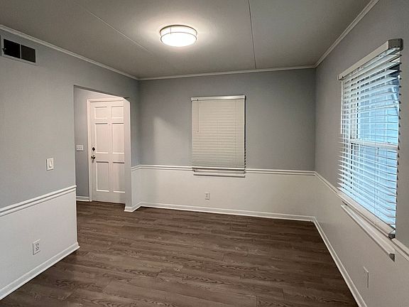 5th image of 1200 Craigmont Dr APT 6