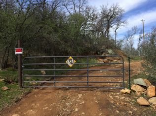 5667 E Whitlock Rd, Mariposa, CA 95338