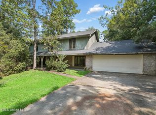 7624 Fairway Dr, Diamondhead, MS 39525