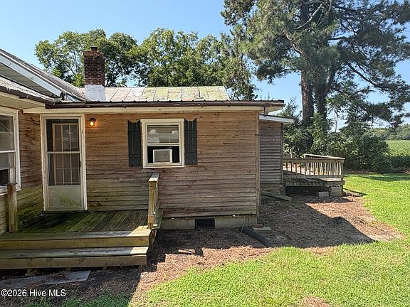 2nd image of 1549 N Broad Street