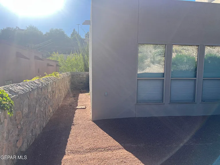 5656 Burning Tree Dr — Photo 12