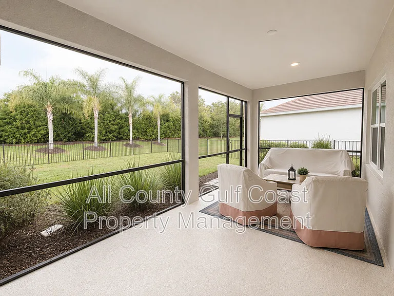 10194 Canaveral Cir — Photo 15