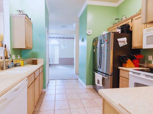 5918 Covered Creek Ln