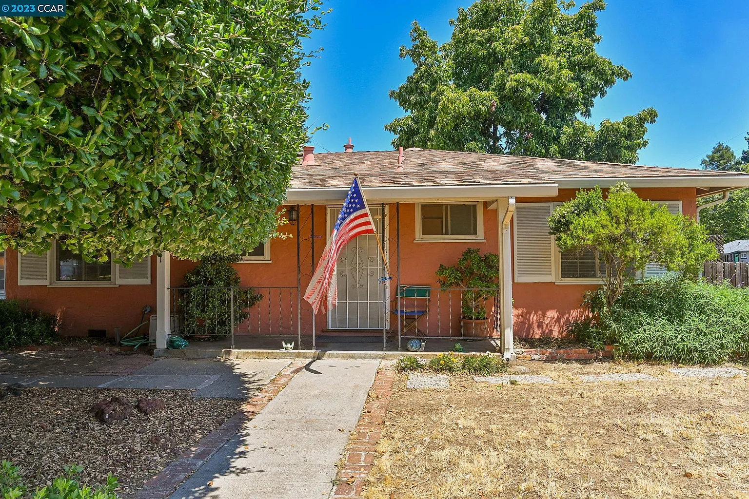 341 Arroyo Dr photo 1