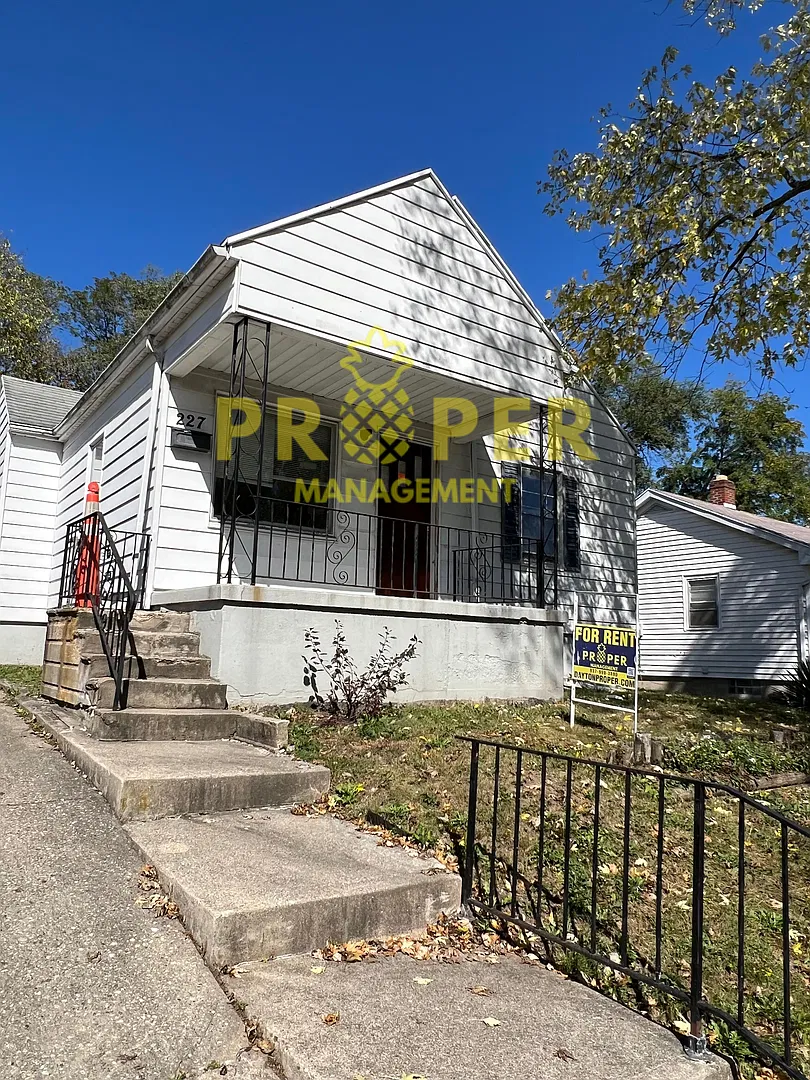 2 bedrooms 1.5 bathrooms house for rent — Photo 1