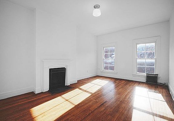 3rd image of 231 W 13th St APT 5