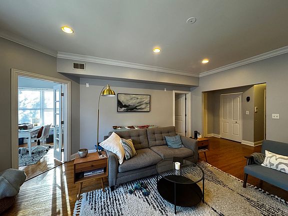 4th image of 4656 N Monticello Ave APT 2