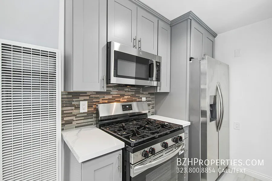 852 N Bunker Hill Ave — Photo 3