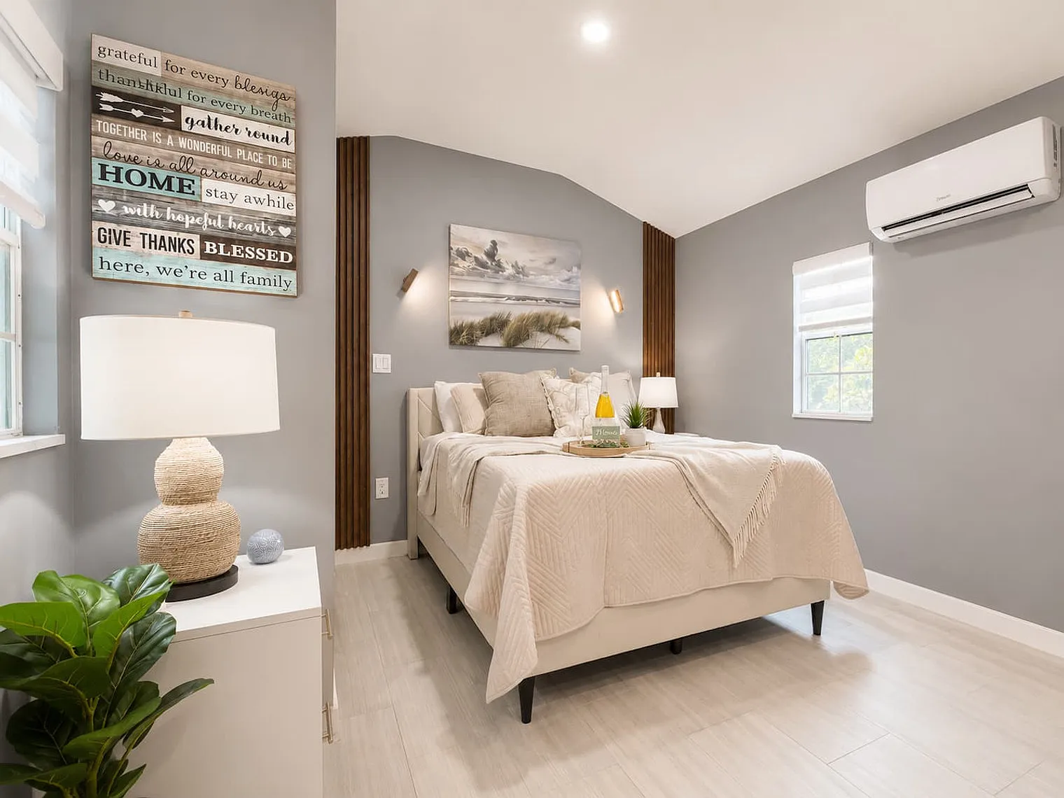 Studio, 1.0 bath, 290 sqft, $3,099 — Photo 2