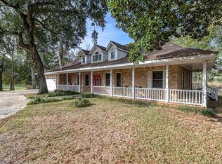 4913 Ridgewood Dr, Moss Point, MS 39563