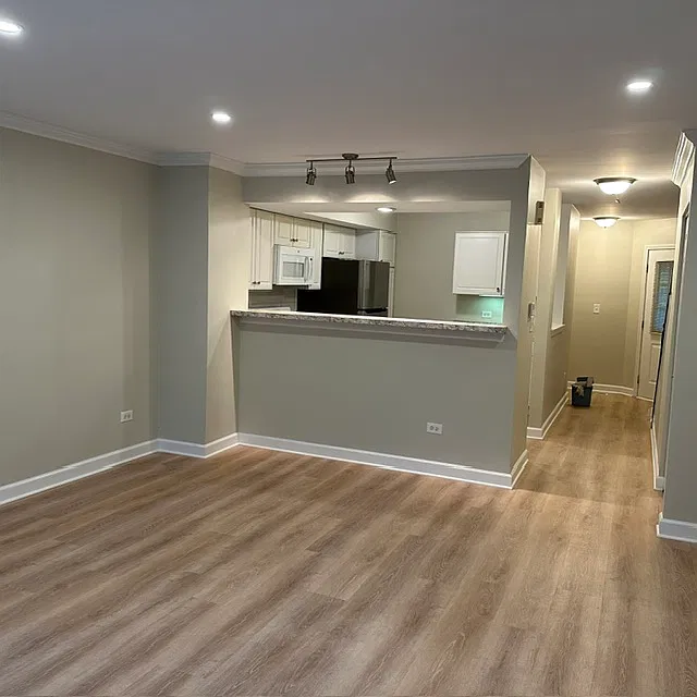 2 bed, 2.5 bath, 1400 sqft, $2,500 — Photo 4