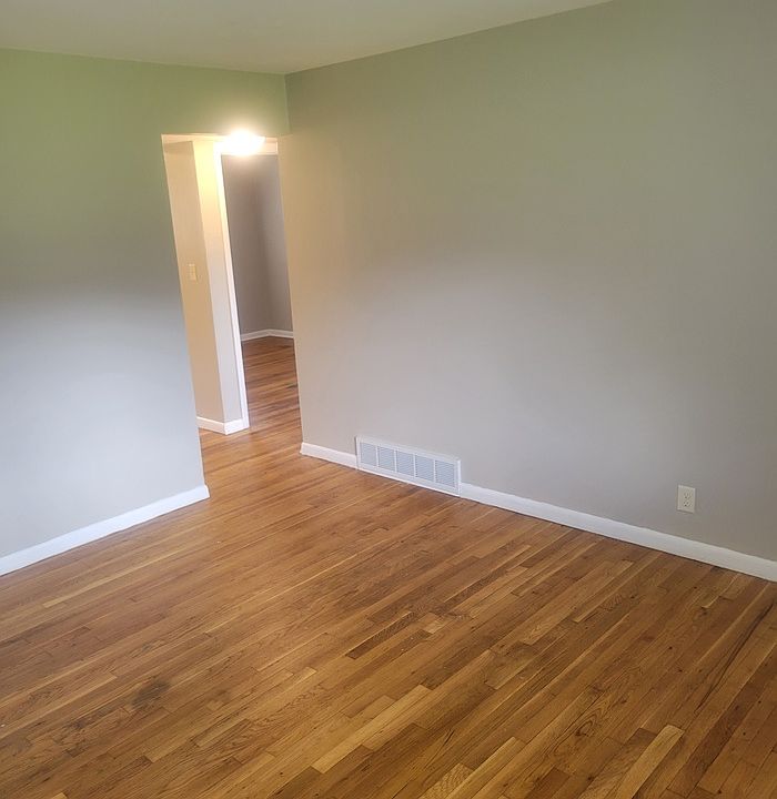 1st image of 7812 Venus St #23