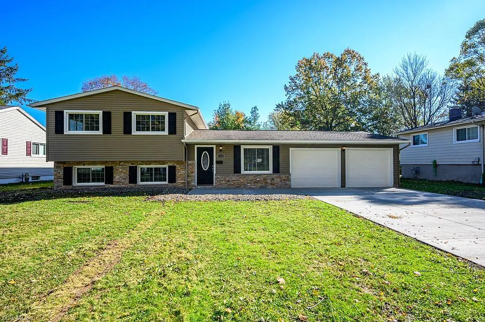 535 S Hillside Dr photo 1
