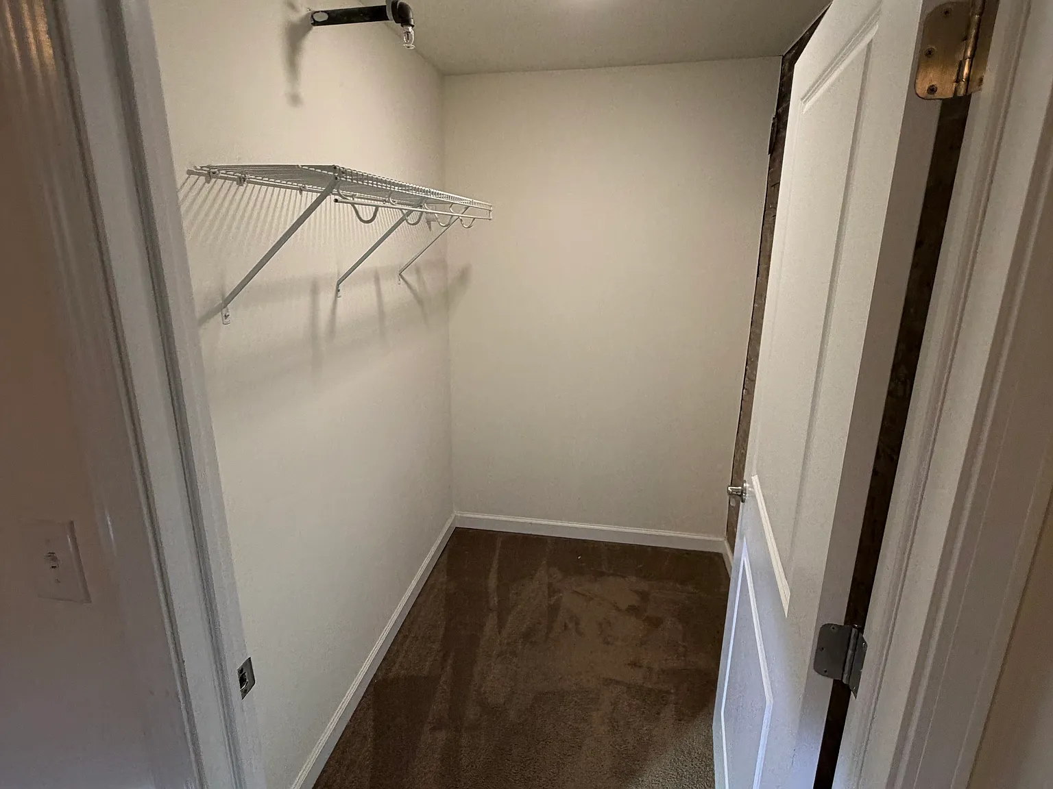 1 bed, 1200 sqft, $1,500 — Photo 2
