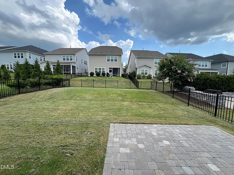 313 Ivy Arbor Way — Photo 23