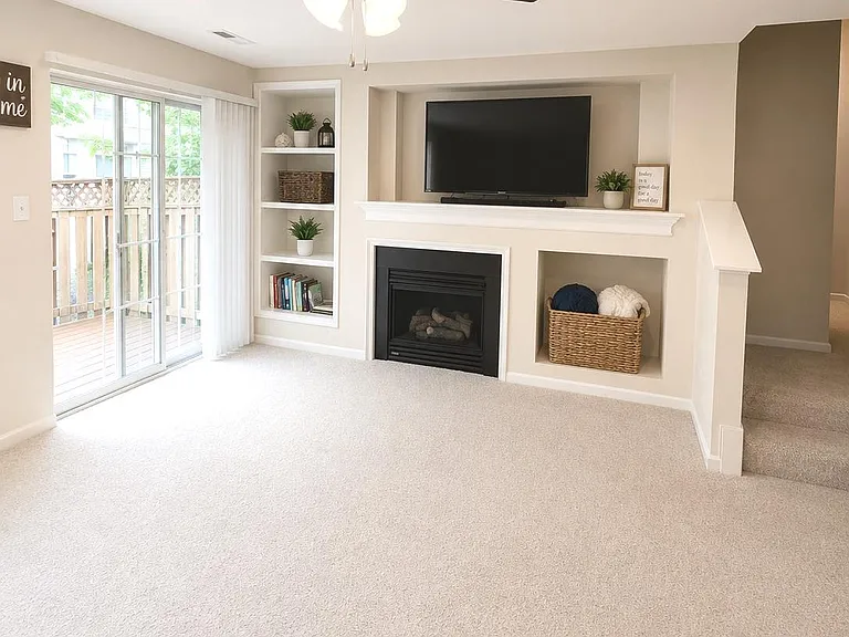 4921 Kilburn St — Photo 5