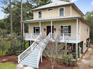 10050 Canal Cir, Fairhope, AL 36532