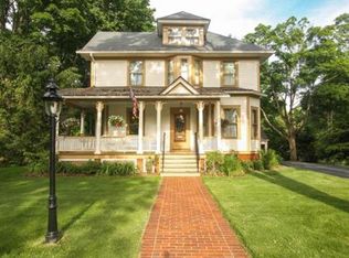 931 Longmeadow St, Longmeadow, MA 01106