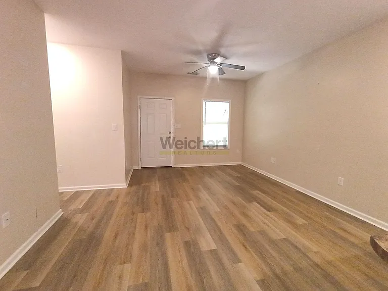 824 N 4th St — Photo 2