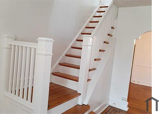 5th image of 6961 Forrest Ave