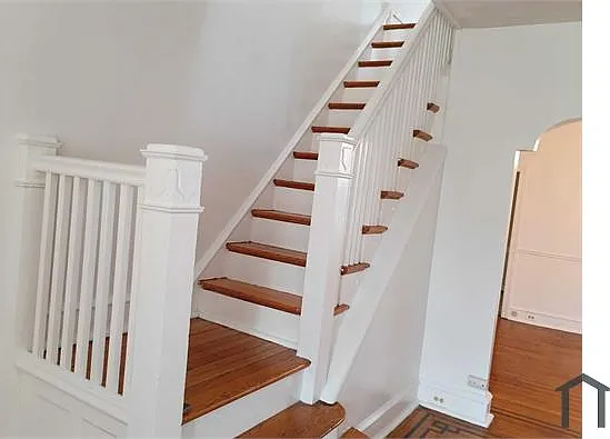 6961 Forrest Ave — Photo 5