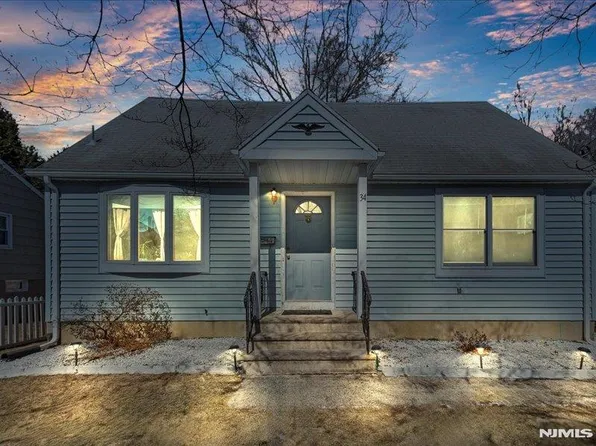 34 Saint George Pl, Wanaque, NJ 07465