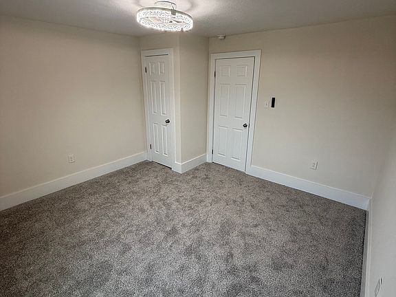 3rd image of 2000 Effingham St Room C