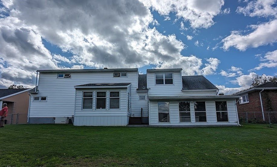 1st image of 1811 Girard St #1