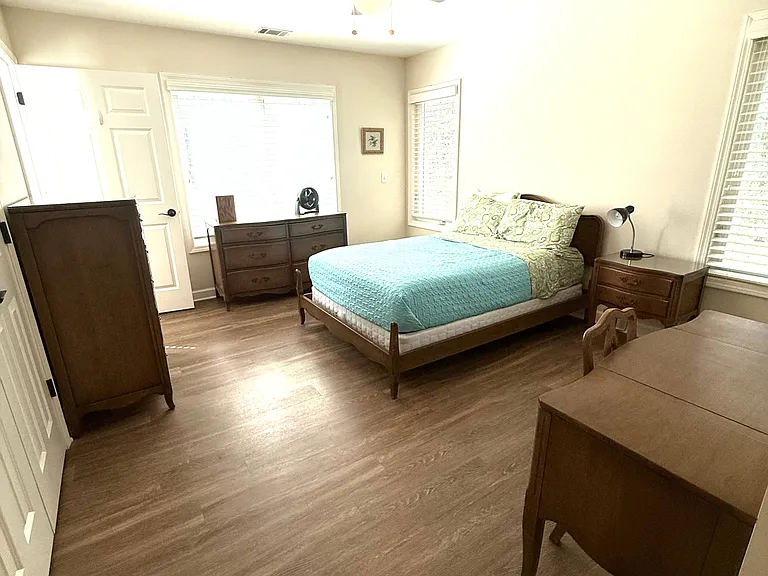 910 Honey Hill Rd — Photo 9