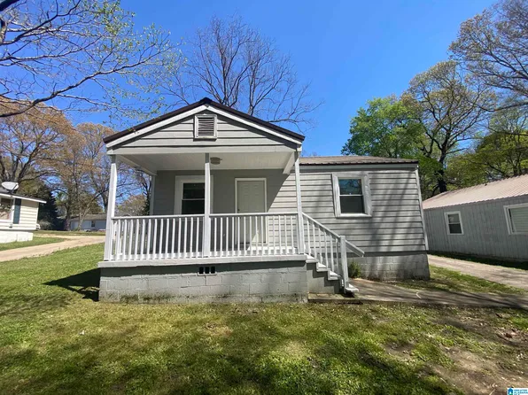 3820 Oakwood Dr, Adamsville, AL 35005