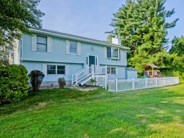 24 Cowan Street, Suffield, CT 06078