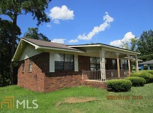 205 E Grant St, Mc Rae Helena, GA 31055