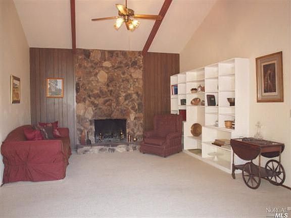 4th image of 19447 Victoria Ct