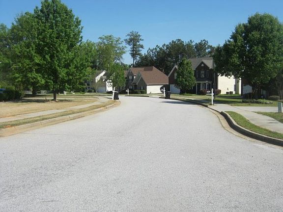 3rd image of 7665 Crestwicke Crossing Dr