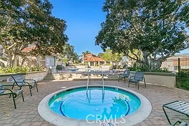 28121 Mariposa — Photo 28