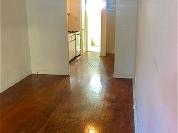 3rd image of 352 E 85th St APT 2C