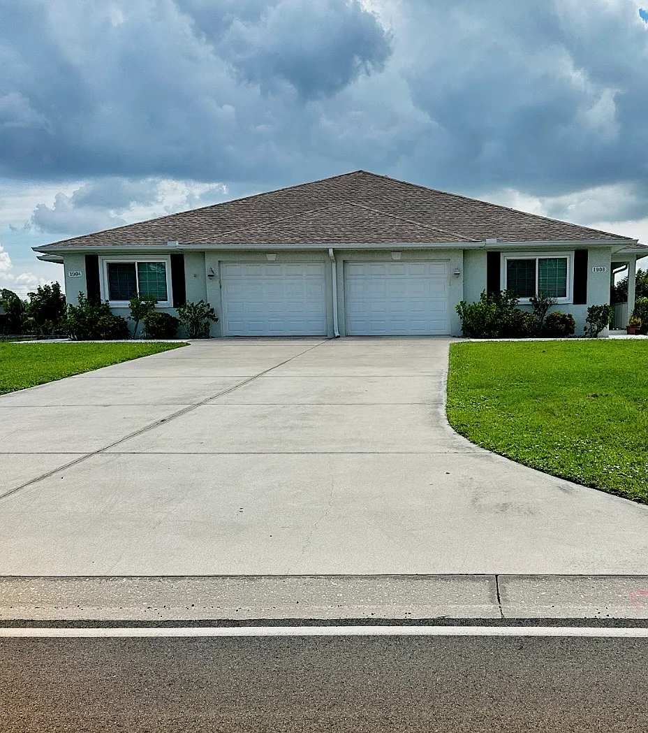 2 bed, 1400 sqft, $1,600 — Photo 1